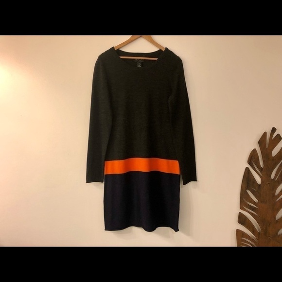 EUC Cynthia Rowley Wool Sweater Dress Size Medium - Picture 1 of 8